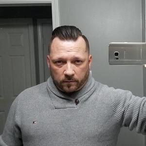 Meet your Posher, Mitchell